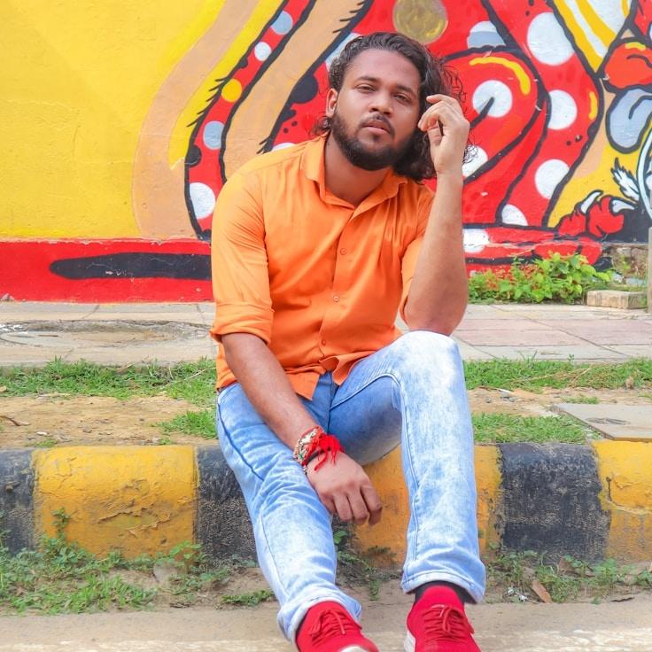 Emma Johnson - Founder of Simple Grove Studio